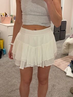 Hollister White Tiered Ruffle Mini Skirt